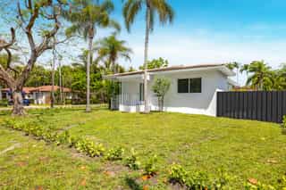 /assets/img/jayvil/projects/casa-byscayne-park/key24.jpg