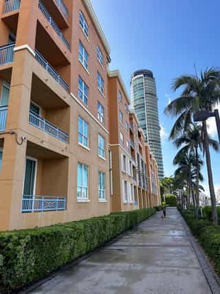 /assets/img/jayvil/projects/miami-beach-apartment/2.JPG